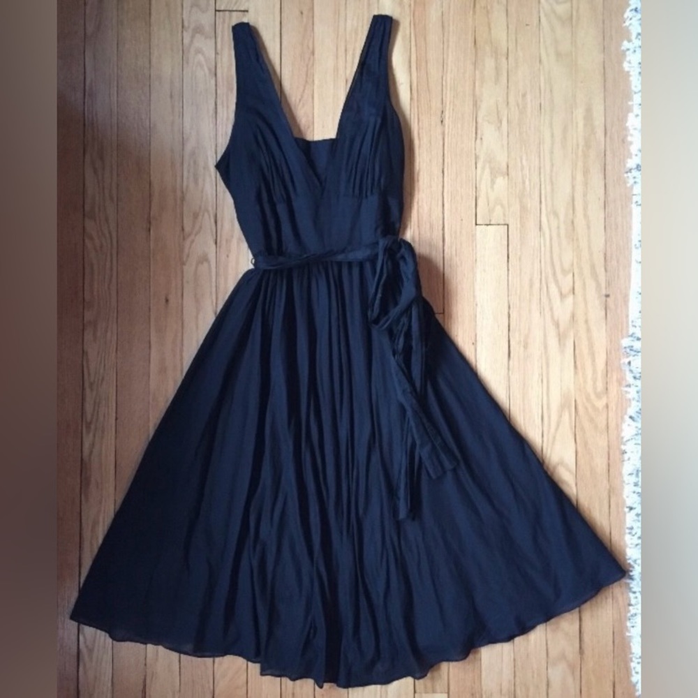 ISO (size 10 or 12) Banana Republic flowy cotton black tie v-neck dress